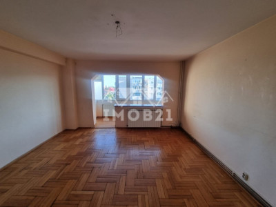 Vanzare apartament  3 camere spatios Zona Cioceanu Ploiesti